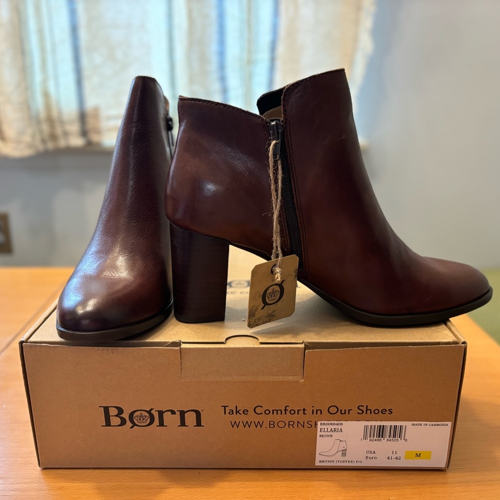 Born Women's Brown Leather Ankle Boots